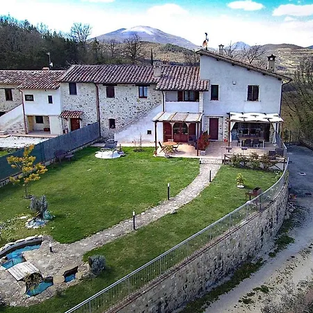 Casale Mille E Notte ロッジ *