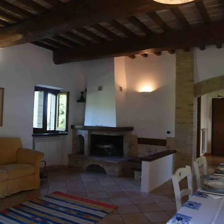 Casale Mille E Notte ロッジ *