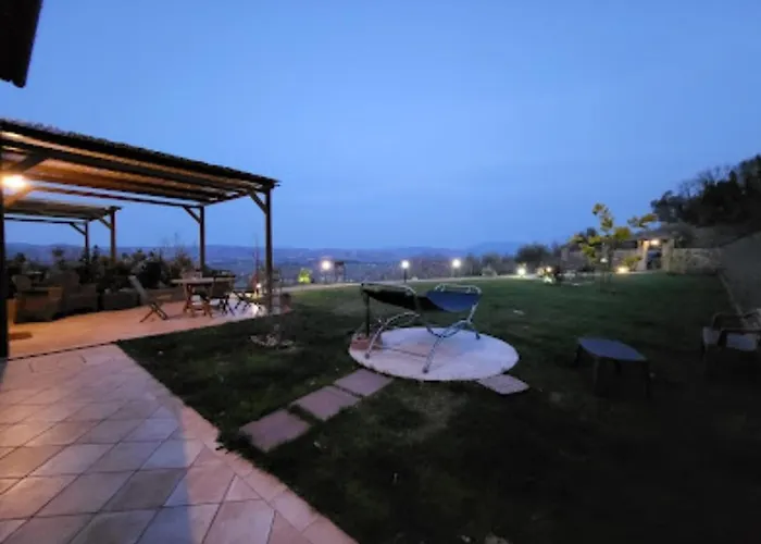 Casale Mille E Notte * بيرودجا