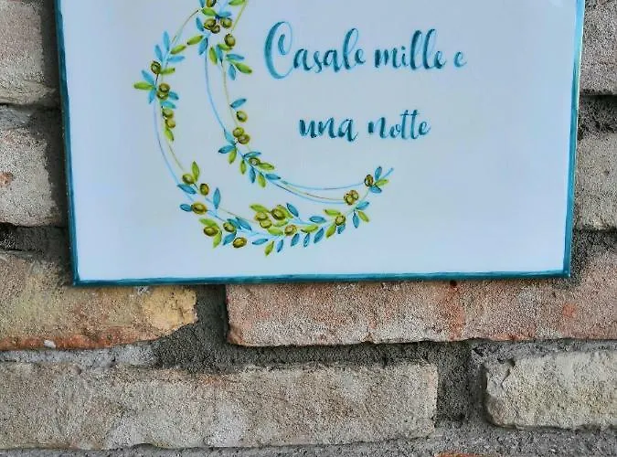 Casale Mille E Notte * بيرودجا