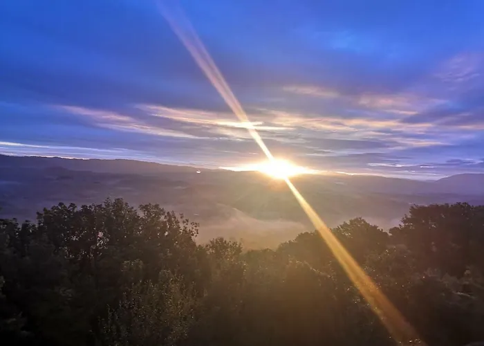 بيت خشبي Casale Mille E Notte بيرودجا